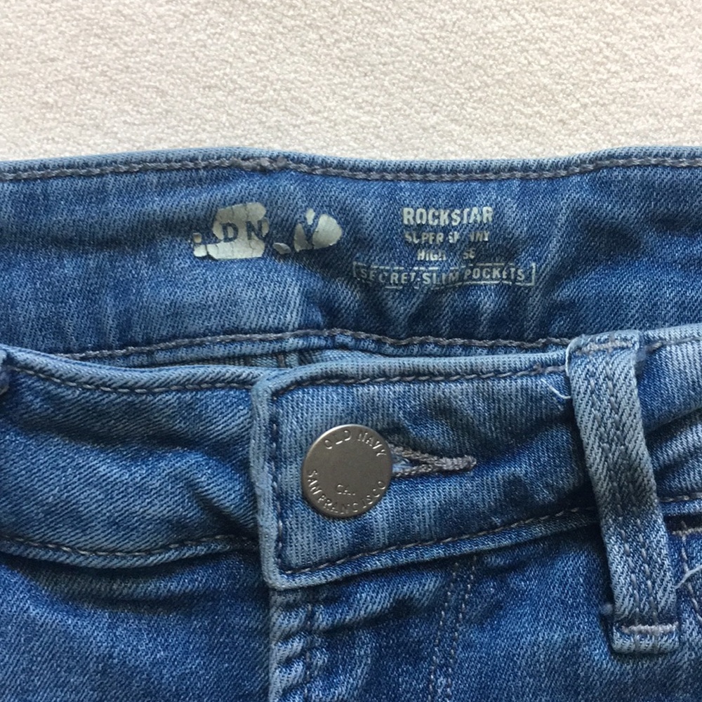 High Rise Skinny Jeans - Picture 9 of 10